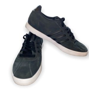 Women’s Adidas Neo Black Suede Sneakers Size 8.5